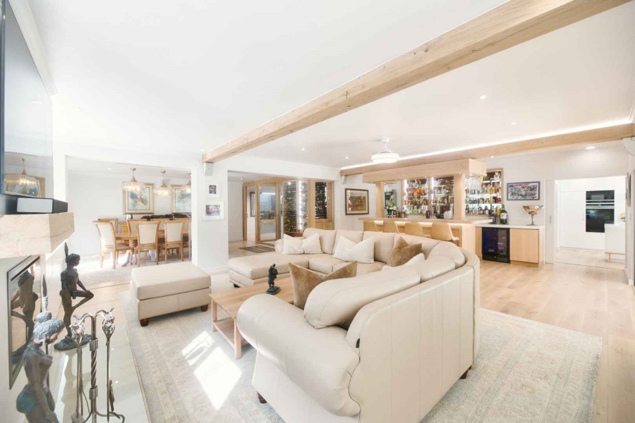 6 Bedroom Property for Sale in Hermanus Heights Western Cape